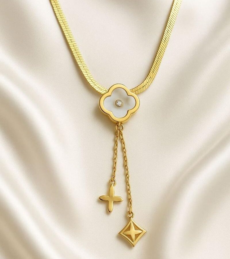 Ivory Clover Lariat Necklace