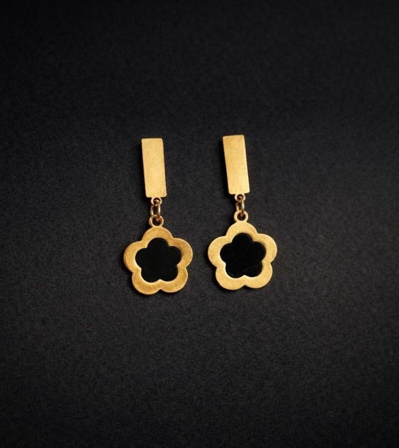 Midnight Clover Drop Earrings